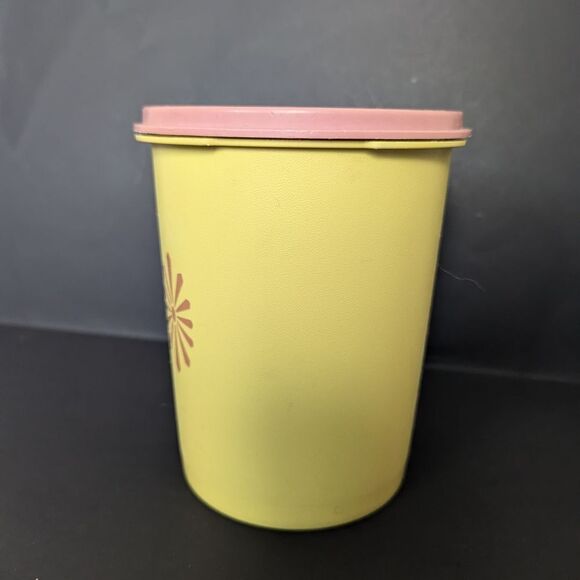 Vintage Tupperware Yellow and pink 1970s canister 811-6 - Picture 2 of 8